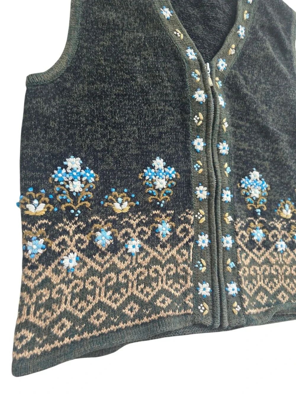 Vintage Erika Women's Greeb Full-Zip Floral Embroidered Knit Vest, Size Large